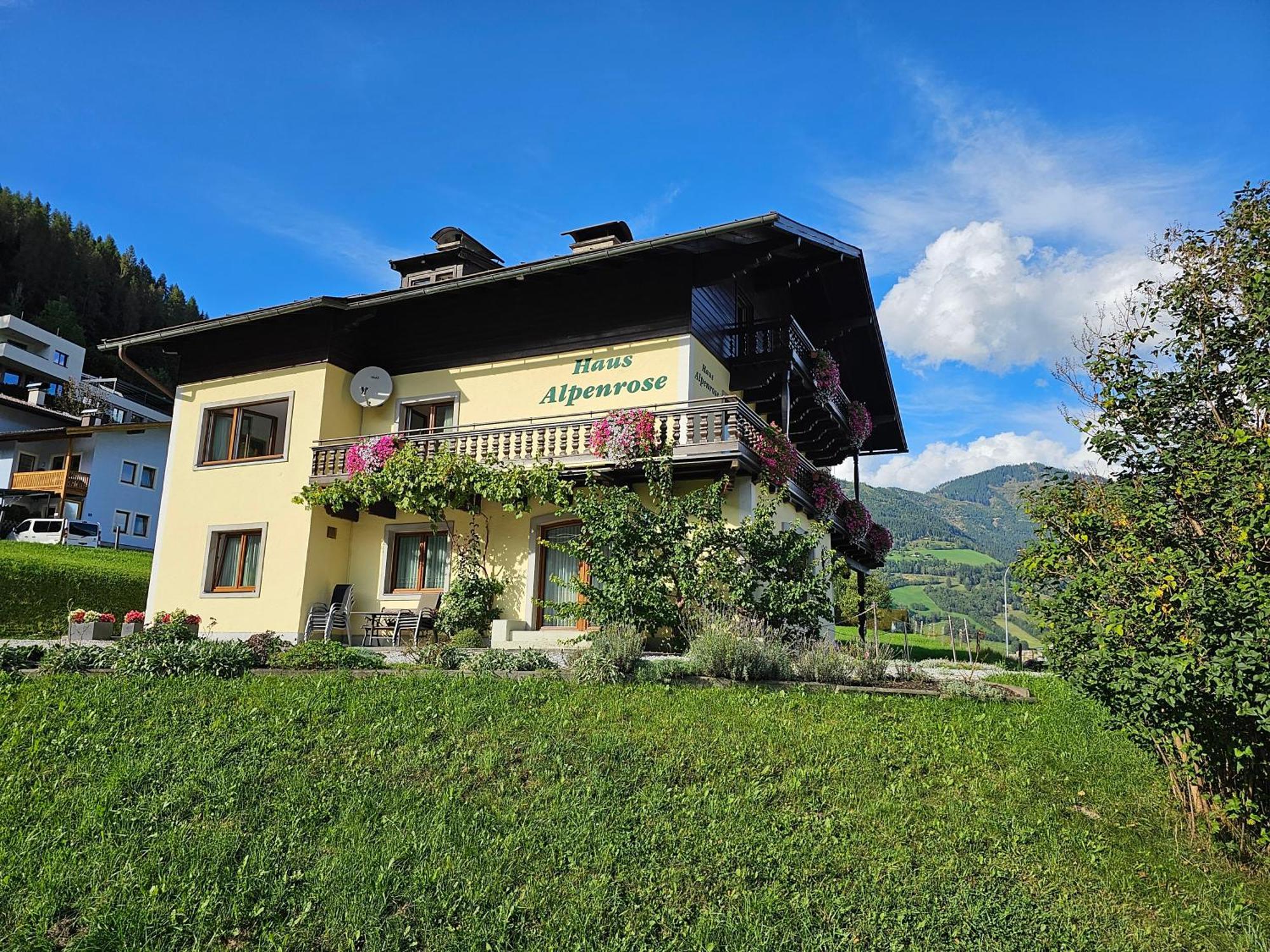 Ferienhaus Alpenrose フッシュ・アン・デア・グロースグロックナーシュトラーセ エクステリア 写真